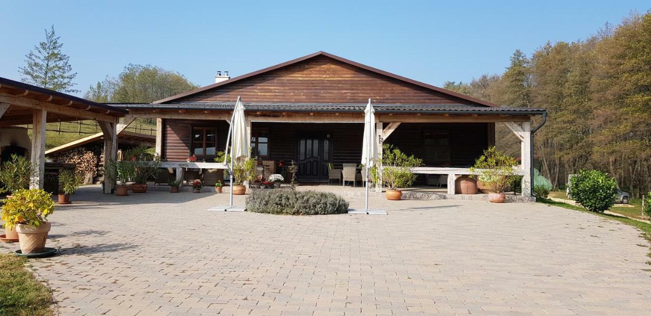 Hotel Barsonyberek Vendeghaz Bakony Jásd Exterior foto